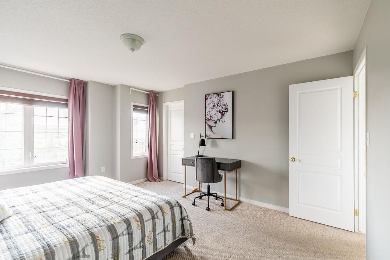 Luxury 3Br 2Ba Townhome With Private Hot Tub, Gym, Bbq By Globalstay Hamilton Luaran gambar